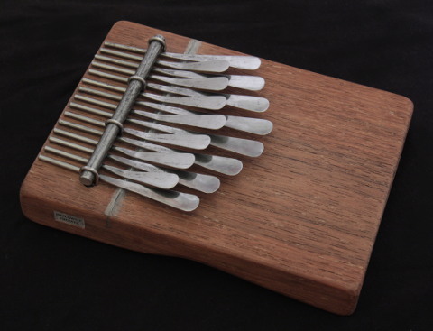 Instrument kalimba- 183