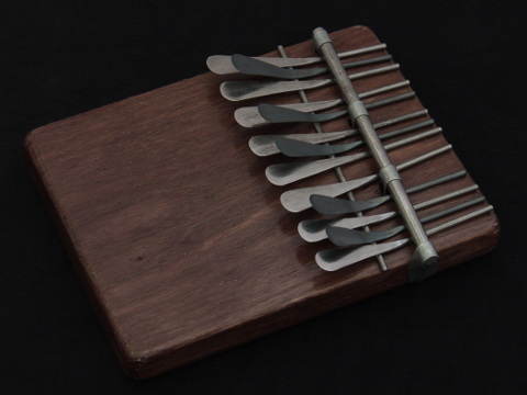 Instrument kalimba- 187