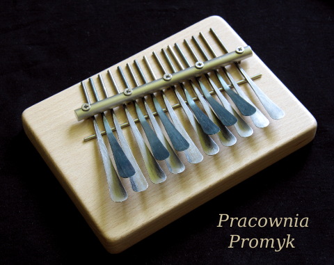 Instrument kalimba- 235