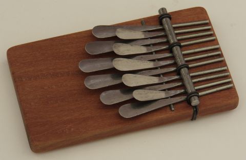 Instrument kalimba- 75