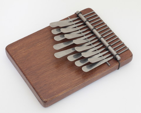 Instrument karimba 214