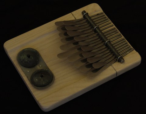 Instrument karimba 83