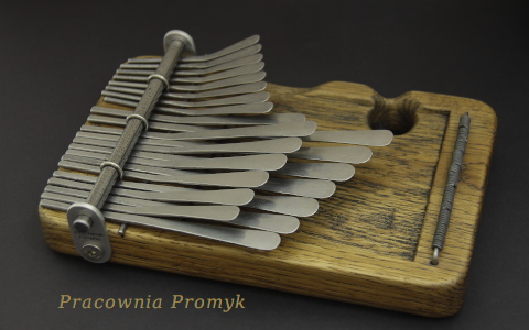 Instrument mbira- 560