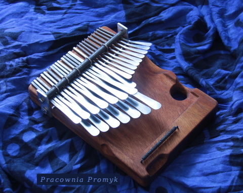 Instrument mbira-dza-vadzimu 679