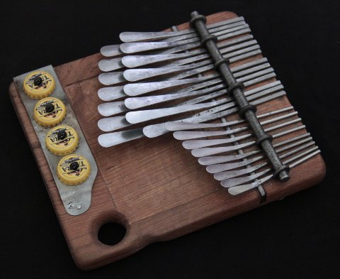 Instrument mbira 138