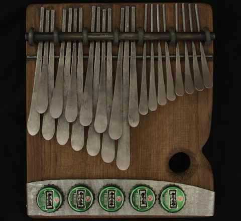 Instrument mbira 28