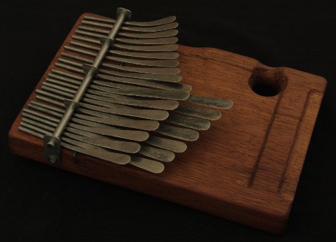 Instrument mbira 68