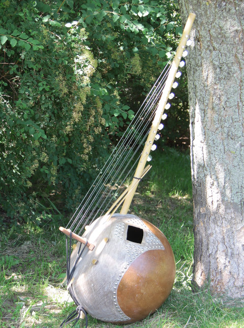 Instrument ngoni- 547